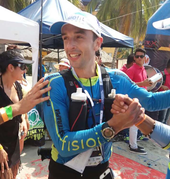 Julián Castaño, con un tiempo de 10 horas, 18 minutos y 24 segundos aseguró el primer lugar en los 80 kilómetros.