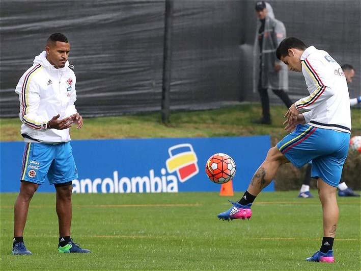 Luis Quiñones y Mateus Uribe, dos jugadores nuevos en este grupo de convocados.