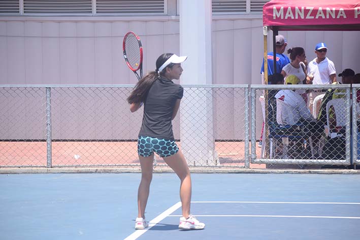 El Nacional de Tenis Juvenil se jugó sin dificultades en el complejo de raqueta. 