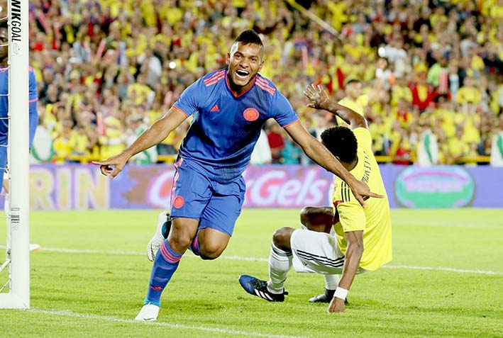 Borja, celebró el gol, en un cotejo que sirvió como despedida de la tricolor.