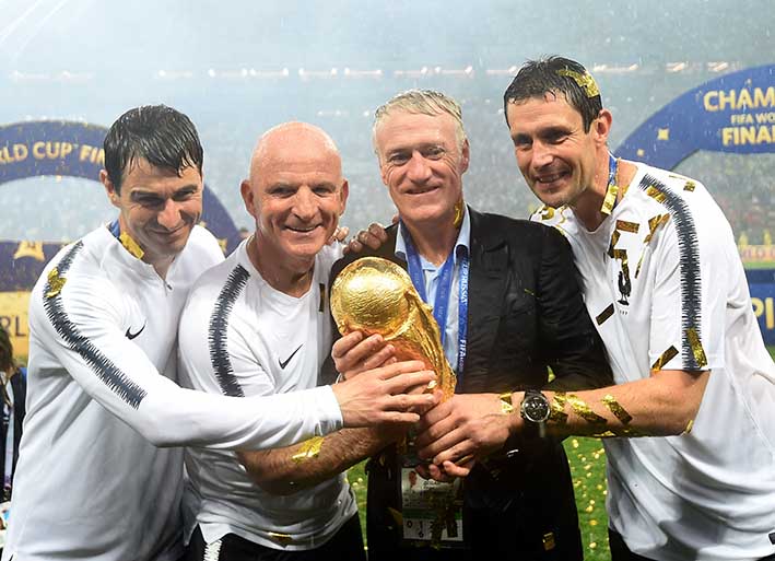 El francés era el capitán de Francia en el Mundial de Francia 1998 y hoy demostró ser un técnico ganador.