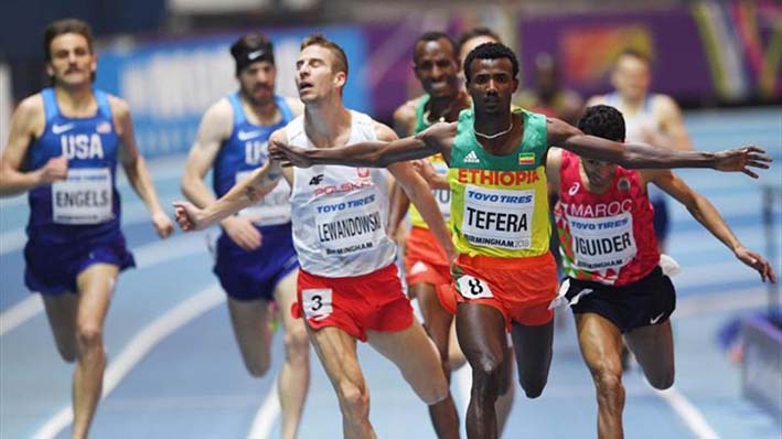 El atleta etíope Samuel Tefera, de 19 años, nuevo récord mundial de 1.500 metros el pista cubierta. Foto tomada de Eurosport