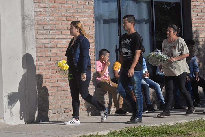 Familiares y amigos de Emiliano Sala se reunieron en Progreso para rendirle un merecido homenaje.