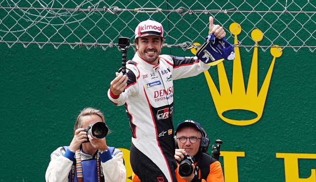 Fernando Alonso consigue su cuarto título mundial de su carrera.