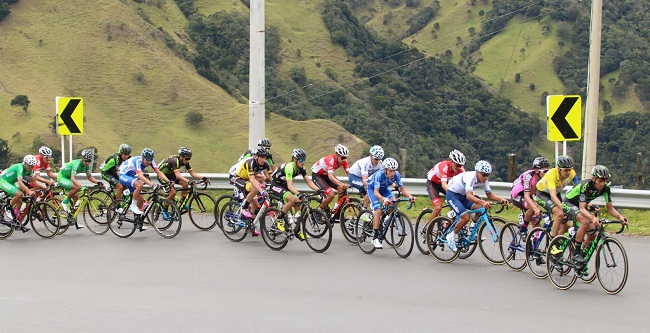 Apartir de hoy comienza la montaña en la Vuelta a Colombia, etapas que definirán la carrera. Foto FCC.