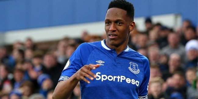 Yerry Mina se prepara para afrontar su segunda temporada con el Everton del fútbol ingles.