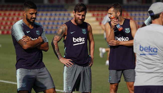Mientras el Barcelona ya se ha hecho a la idea de la pérdida de Suárez, espera que Lionel Messi pueda estar ya recuperado de la lesión
