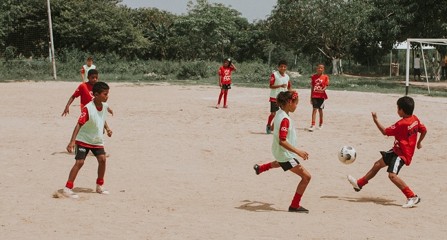 Con la participación de 224 niños, niñas y adolescentes, inicia la Copa Claro por Colombia.
