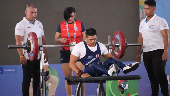 Jorge Miguel Mancilla Forero, ganador de la medalla de plata en el para-powerlifting de los Juegos paranacionales.