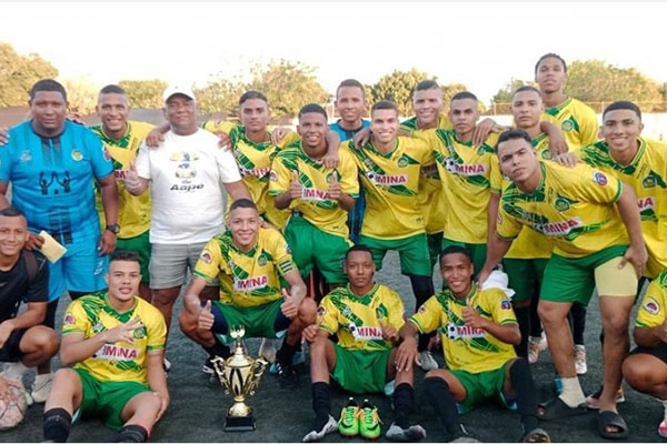 Talento de los Almendros ganador del torneo local Copa Carnaval de Pescaito. 