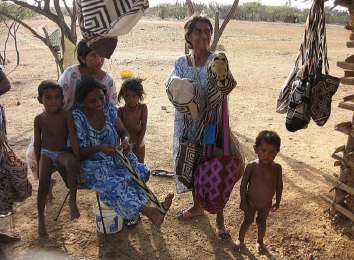 En La Guajira 30 mil indígenas de la etnia Wayúu viven en condiciones precarias por la falta de agua y alimentos.