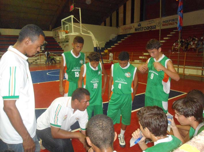 La comisión técnica del ente deportivo departamental, abre convocatoria para conformar los dos grupos de basquetbolistas en los selectivos Sub-20 y Juvenil de La Guajira.