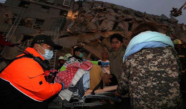Autoridades de Taiwán informaron que ya son 38 los muertos por el sismo del viernes en Taiwán; 113 personas están desaparecidas.