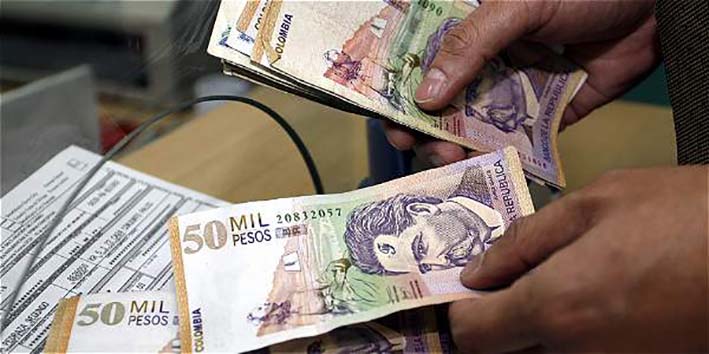 El objetivo del Banco de la República con el alza de las tasas de interés es frenar el gasto de los colombianos.