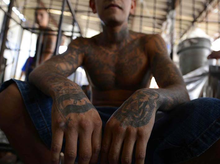 Vásquez, de 28 años, tenía órdenes judiciales de captura por narcotráfico y se ofrecían 2.500 dólares de recompensa a quien ayudara a encontrarlo.