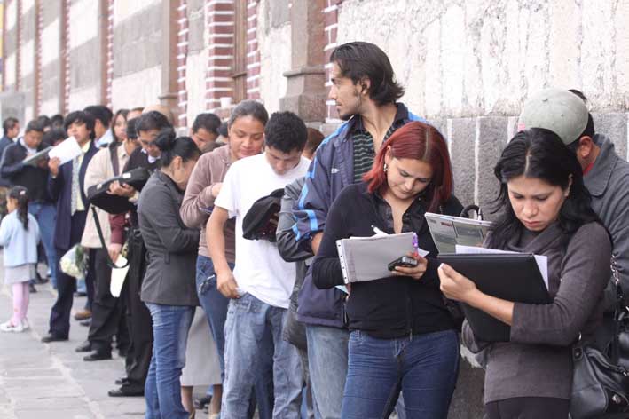 El desempleo en Colombia registró en mayo una leve reducción al pasar del 8.9 al 8.8 %