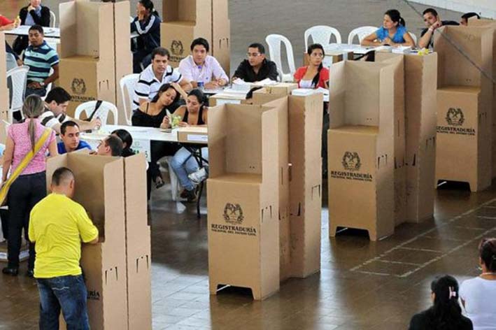Santos anunció que tras haber logrado dar por terminados los diálogos con las Farc en La Habana, Cuba, convocará para el 2 de octubre las votaciones del plebiscito.