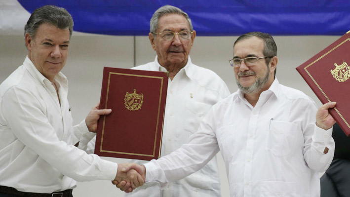 Quince jefes de Estado han confirmado su presencia, entre ellos el cubano Raúl Castro, cuyo país acogió durante casi cuatro años las negociaciones, auspiciadas también por Noruega, Venezuela y Chile.
