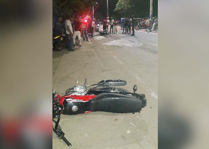 Impresionante fue el impacto que se presentó entre las dos motos y que tiene a Carlos Mario Zárate Peralta en un hospital con pronóstico reservado.