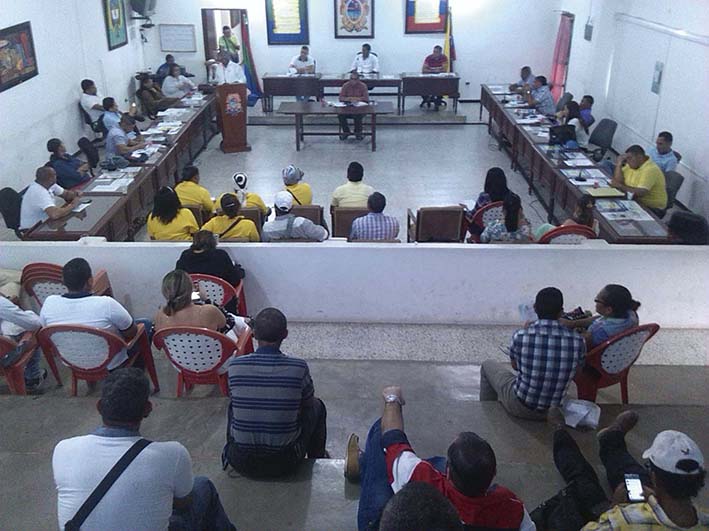 En el Concejo Municipal de Maicao, estudiantes y docentes de la UniGuajira lanzaron un S.O.S.
