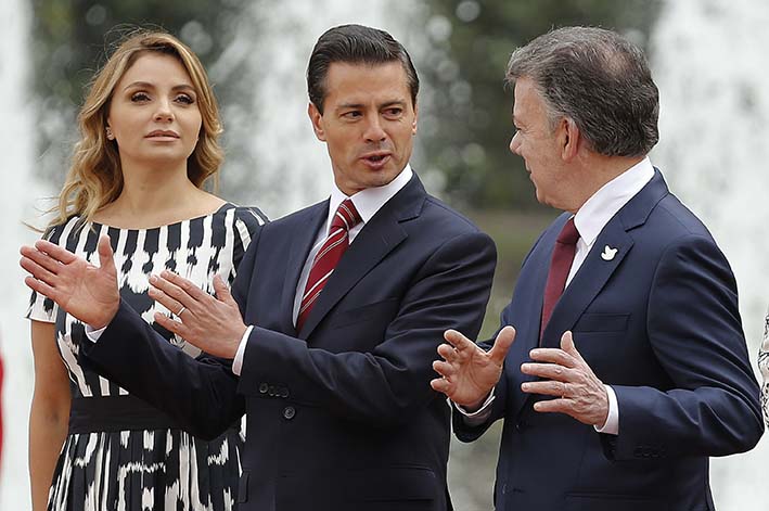 El presidente de México, Enrique Peña Nieto, viajó a Colombia con el fin de afianzar las relaciones políticas y económicas entre ambos países.