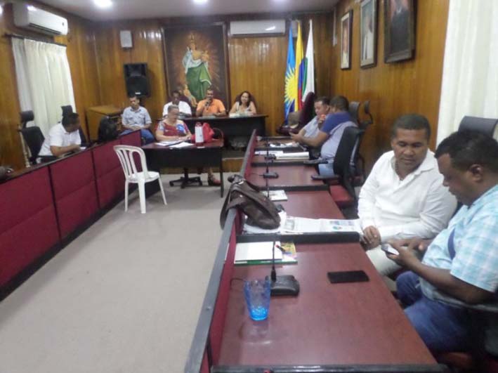 Concejales de Riohacha rechazan la intervención del Gobierno en La Guajira.