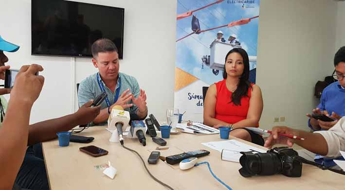 Aspecto de la rueda de prensa que ofreció el director comercial de Electricaribe a nivel nacional, José Rodrigo Dajud.