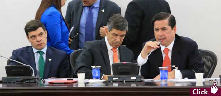 Juan Fernando Cristo, ministro del Interior, asegura que aspira que el grueso de la reforma política sea concertado con los partidos políticos.