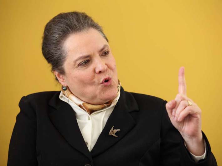 Clara López será impulsada a la candidatura presidencial por miembros del Comité Nacional del Polo Democrático. 
