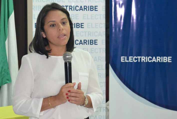 La gerente de Electricaribe en La Guajira, Martha Lucia Iguarán Daza.