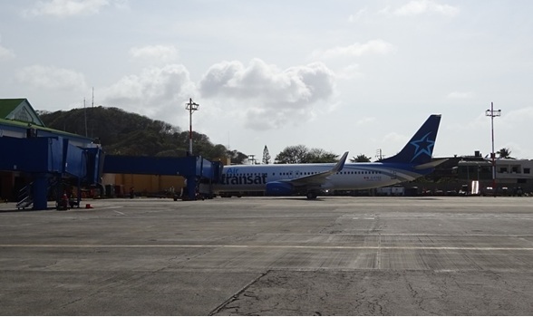 Boeing 737 en plataforma del Aeropuerto Internacional Gustavo Rojas Pinilla de San Andrés Islas. Foto: JDGLPHOTOS