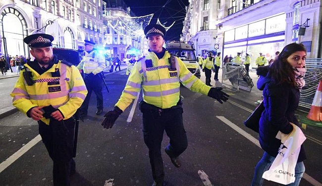 La policía no localiza sospechosos ni restos de tiroteo en metro de Londres