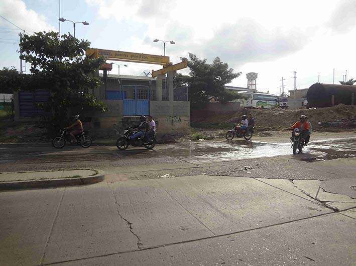 La Estación de Bombeo localizada en la carrera 7ª entre calles 19 y 21, no es suficiente para recibir las aguas blancas en época de lluvia.