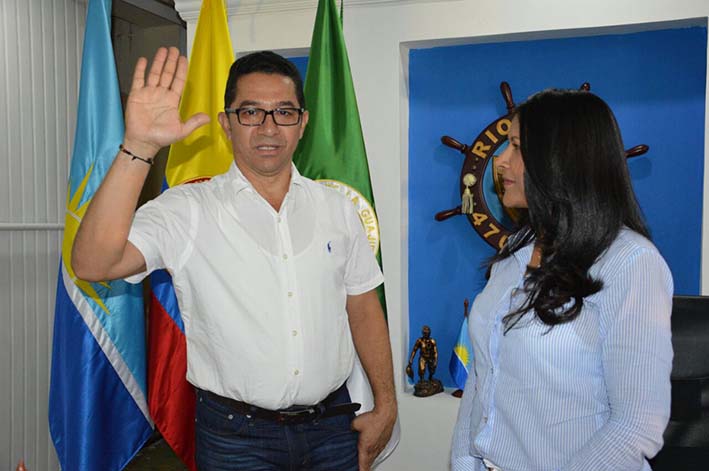 Ante la alcaldesa tomaron posesión de sus cargos, Jorvis Rene Effer Herrera y Luis Eduardo Torres Díaz.