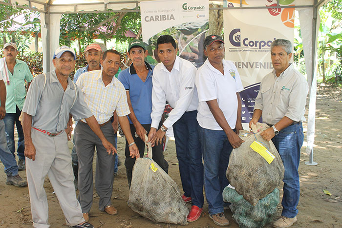 Entrega de 8 mil semillas de plátano en la Guajira y el Atlántico