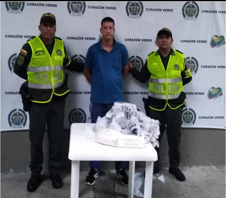 Ernesto Hernández Ariza fue capturado por personal de la Policía del Magdalena cuando transportaba una importante cantidad de coca en un bus de servicio interdepartamental.