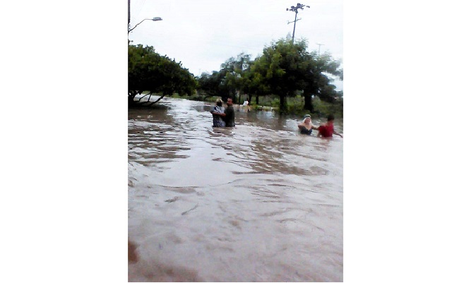 Más de 1.500 personas en zona urbana de Uribia han sido atendidas.