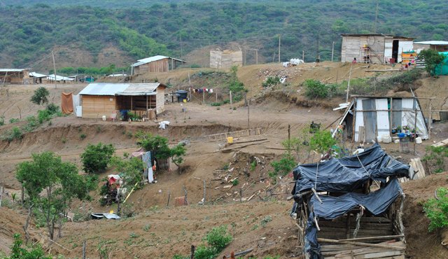 Después de dos años de haberse firmado el proceso de paz entre el Gobierno de Colombia y las Farc, cerca de 50% de la población rural vive en zonas donde aún continúa el conflicto armado.