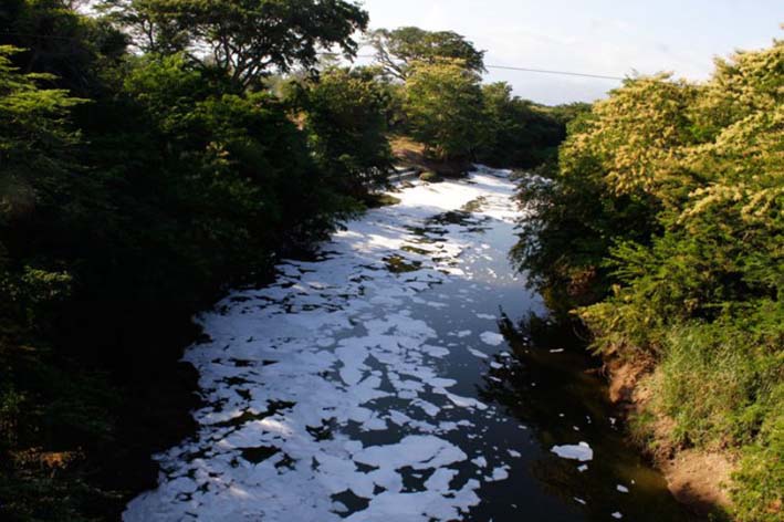 Entre las acciones para mitigar esta problemática, “la Corporación adelanta: la formulación del Plan de Ordenamiento del Recurso Hídrico del río Cesar.
