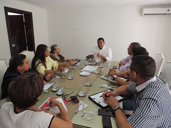 Mesa de trabajo con miras a la visita que una delegación encabezada por el Gobernador (e) Wilson Rojas Vanegas, realizará a la Isla de Curazao este próximo 22 de febrero.