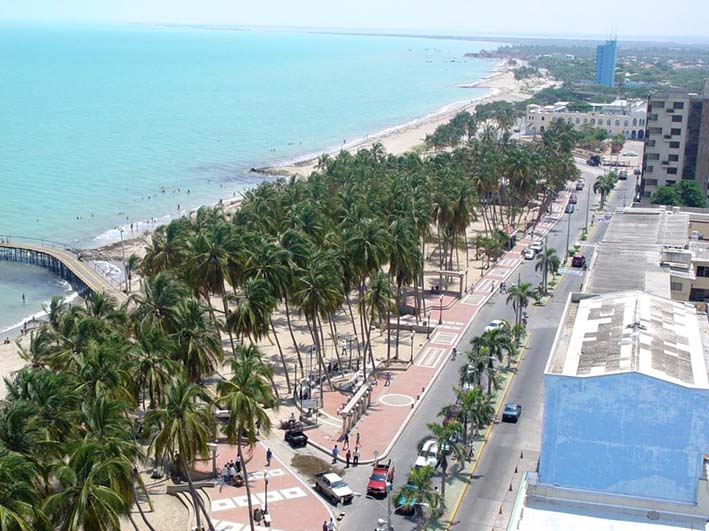 Esta es la capital de La Guajira, Riohacha, ubicada al lado del mar Caribe. 