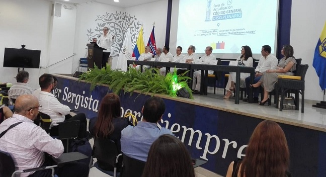Al foro de ‘Actualización Código General Disciplinario’, realizado en la Universidad Sergio Arboleda, sede centro, en Santa Marta, asistió el procurador General de la Nación, Fernando Carrillo Flórez.