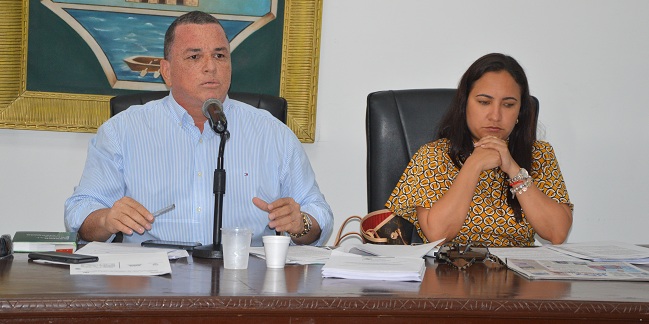 El presidente del Concejo, Jaime Linero y la concejal Elizabeth Mollina, lideraron la sesión en el recinto para debatir las acciones y resultados del espacio público en el Distrito.