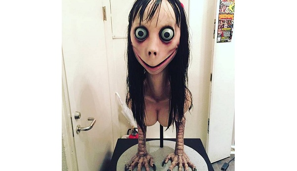 La terrorífica figura, conocida como Momo, vuelve a circular por redes sociales, esta vez en videos infantiles.