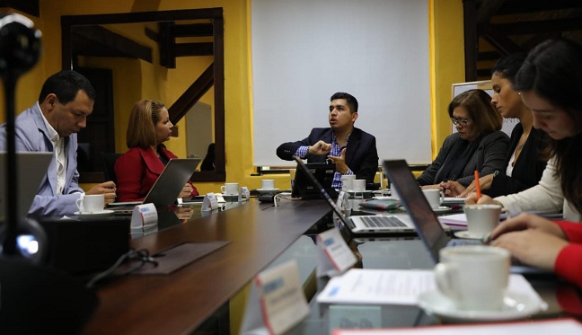 Ministro de Vivienda, Ciudad y Territorio, Jonathan Malagón, en videoconferencia sobre la problemática de agua en Santa Marta.