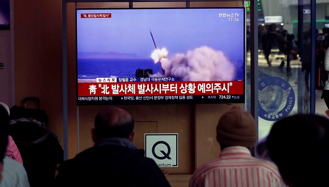 Corea del Norte ha disparado una serie de proyectiles no identificados apenas cuatro días después de realizar otro lanzamiento, según informó el Estado Mayor Conjunto surcoreano