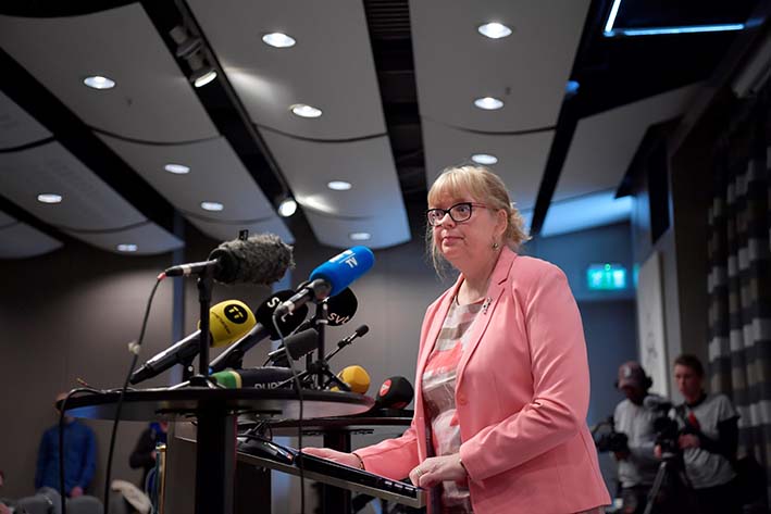 Eva-Marie Persson, fiscal superior adjunta de Suecia, anunció la decisión de la Fiscalía de reabrir el caso por un supuesto delito de violación contra Julian Assange. Foto: EFE