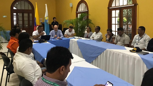 En un salón de la Alcaldía de Santa Marta, estuvieron reunidos durante la tarde del lunes los miembros de la Ogricc, la Cruz Roja Colombiana Seccional Magdalena y la Essmar con el alcalde (e), Andrés Rugeles. 