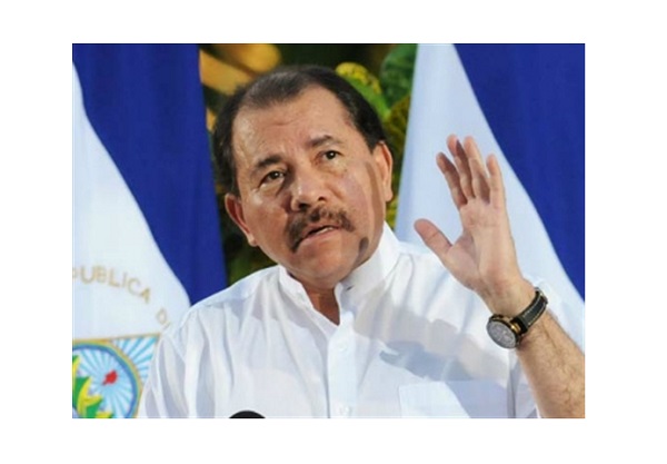 Diferentes grupos opositores de Nicaragua dieron su apoyo inmediato al "paro vehicular", a través de carteles distribuidos en redes sociales.