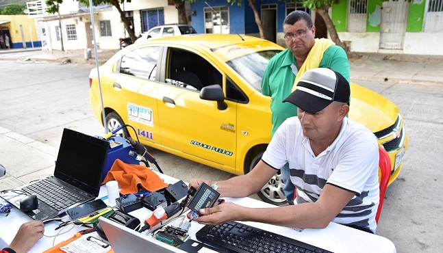 Según un reporte oficial, son cerca de tres mil taxis que han hecho los controles respectivos.